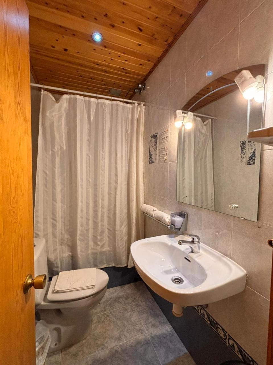Hotel Prats Ribes De Freser Luaran gambar